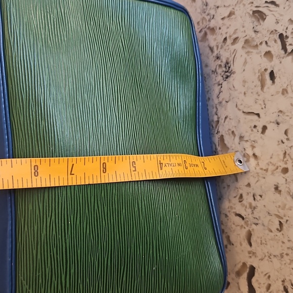 Louis Vuitton Neo Red, Blue and Green Bucket Bag - Limited Edition - Picture 16 of 16